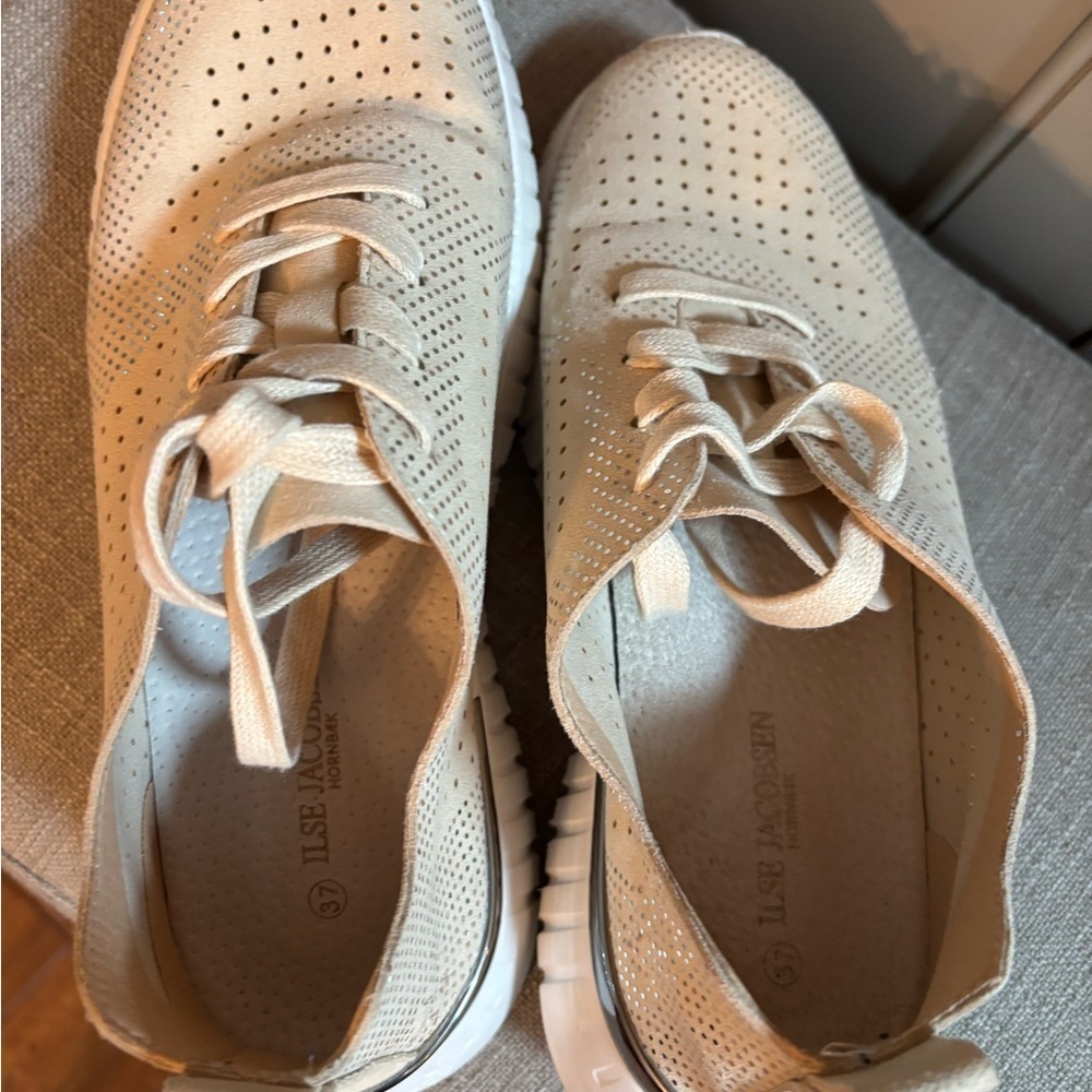 Ilse Jacobsen Cream Sneakers Breathable Knit Design - Picture 9 of 11